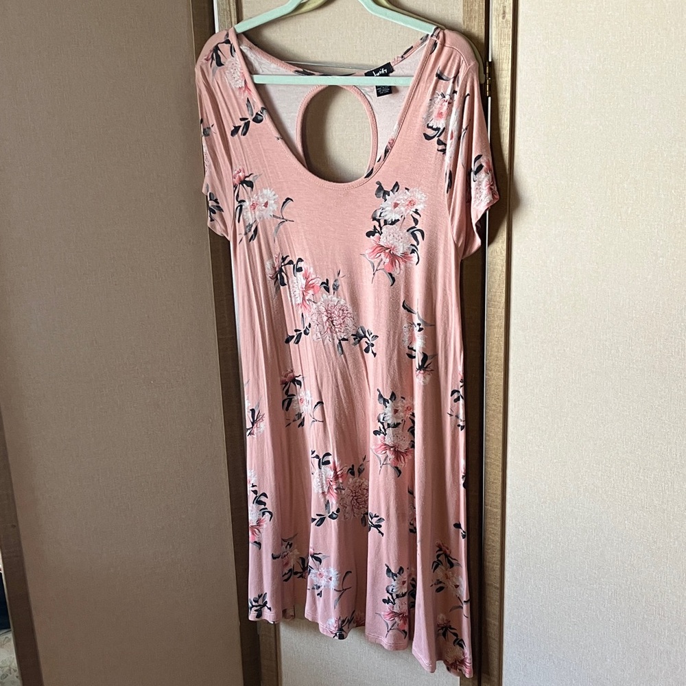 FINAL MARKDOWN Justify Blush Pink dress large